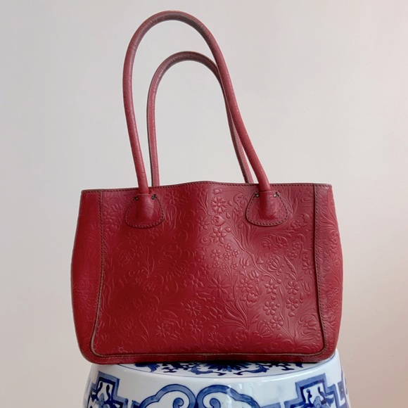 MIUMIU Fun Embossed Red Leather Purse - Picture 2 of 11